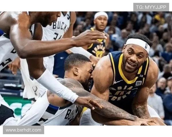 猛龙迎战步行者双方鏖战四节展现东部强队巅峰对决