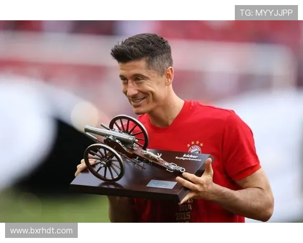 盖德·穆勒：传奇射手如何塑造德国足球历史的辉煌篇章