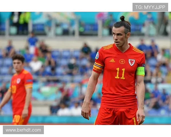 赛后分析：JDG与FPX对决中的心理素质较量与影响探讨