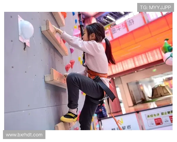 重庆攀岩队在极限运动联赛中的精彩节奏表现分析与点评