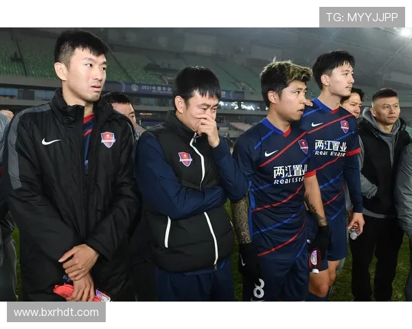 重庆篮球队战术变革引发热议新策略助力球队重返巅峰