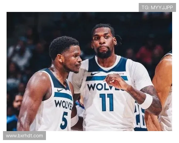 森林狼强势挑战掘金全力争胜 球队表现与战术对决引发关注